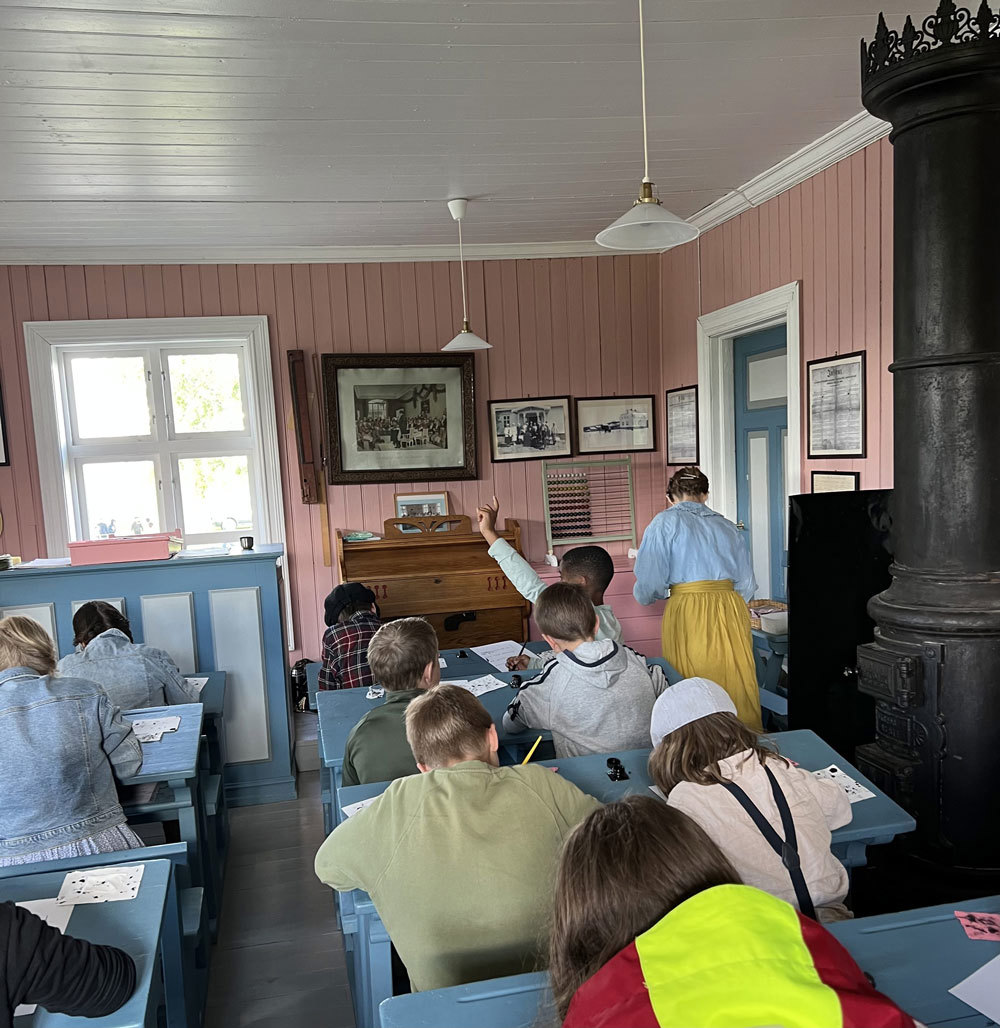 «Gammeldags skole» på Vølneberg